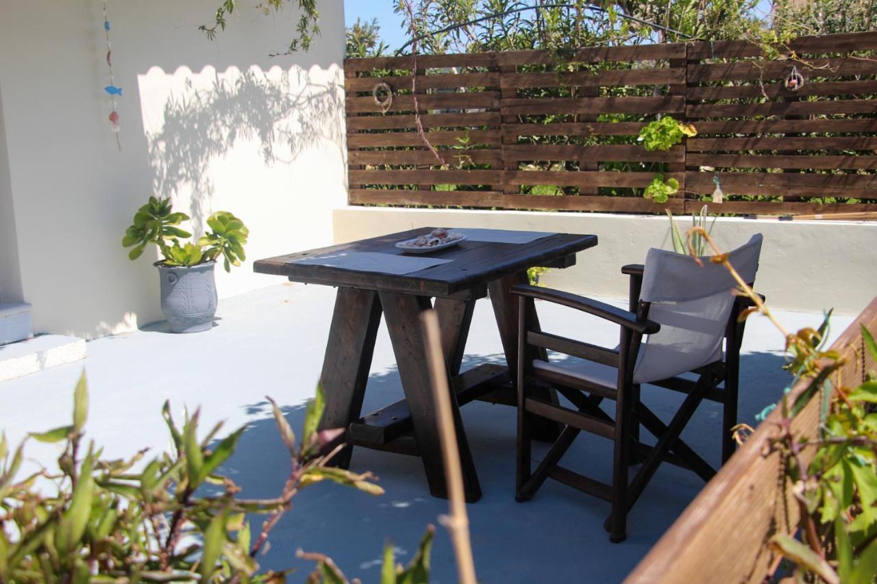 Garden Studios Alykes  Exterior photo