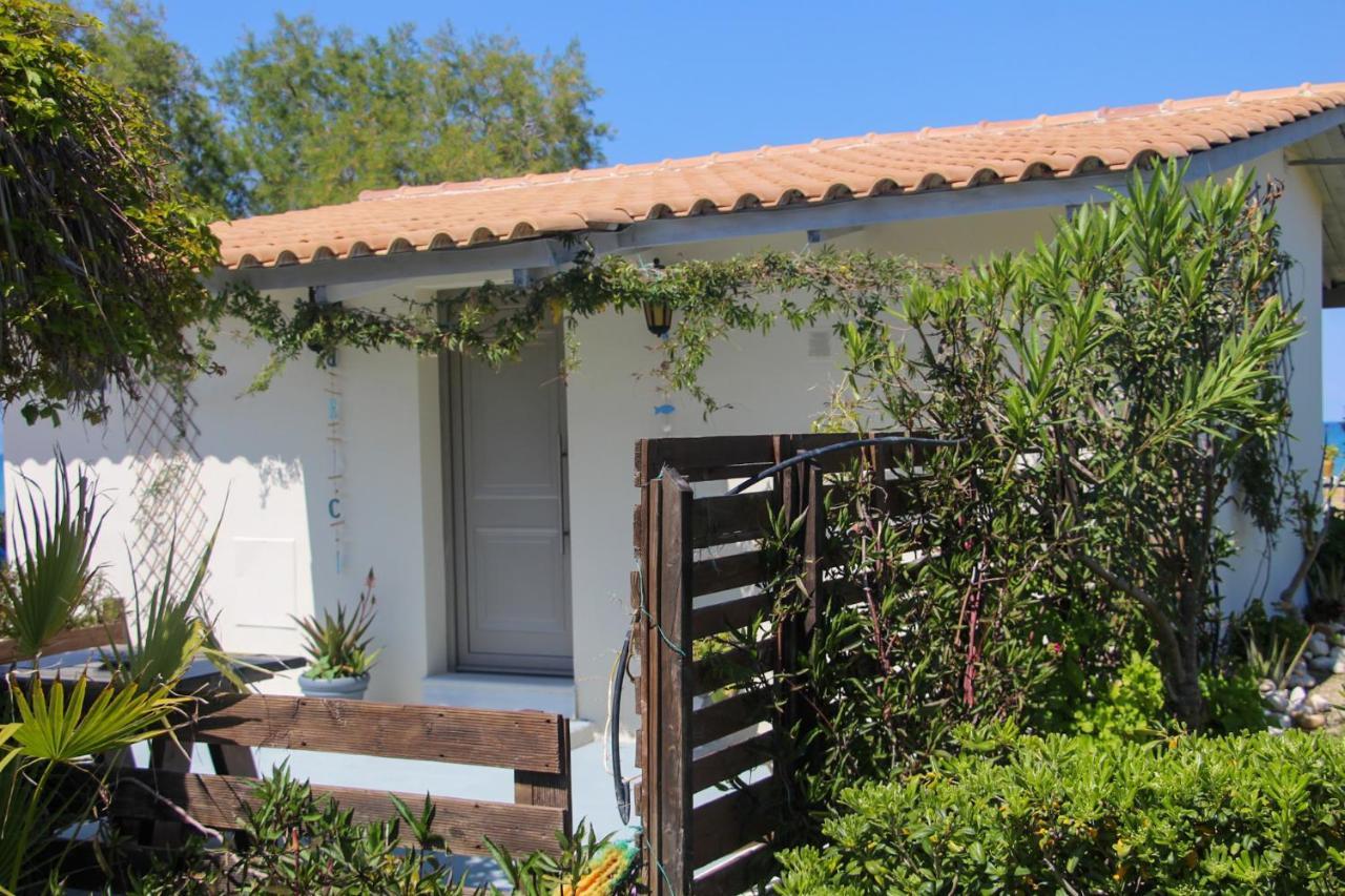 Garden Studios Alykes  Exterior photo